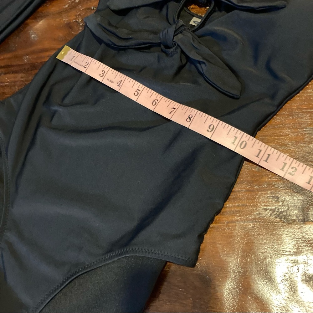 Black Swimsuit One Piece Long Sleeve Rashguard with Bows Size XS - Picture 4 of 7